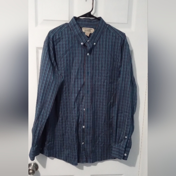 Duluth Trading Co Other - Duluth Trading Co Men's Blue Striped Button Down Shirt